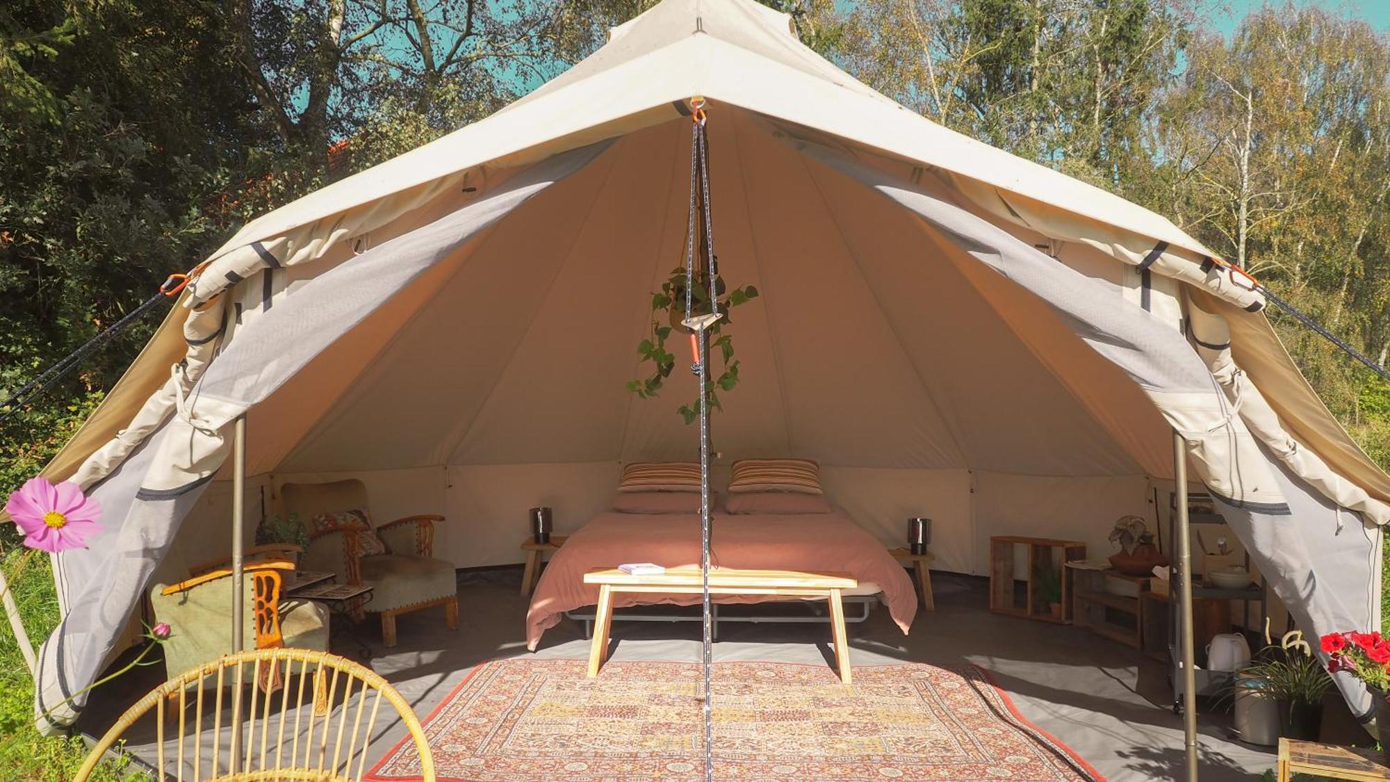 Bell Tent In Een Voedselbos Nederweert-Eind المظهر الخارجي الصورة